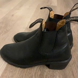Black Blundstones Size 6